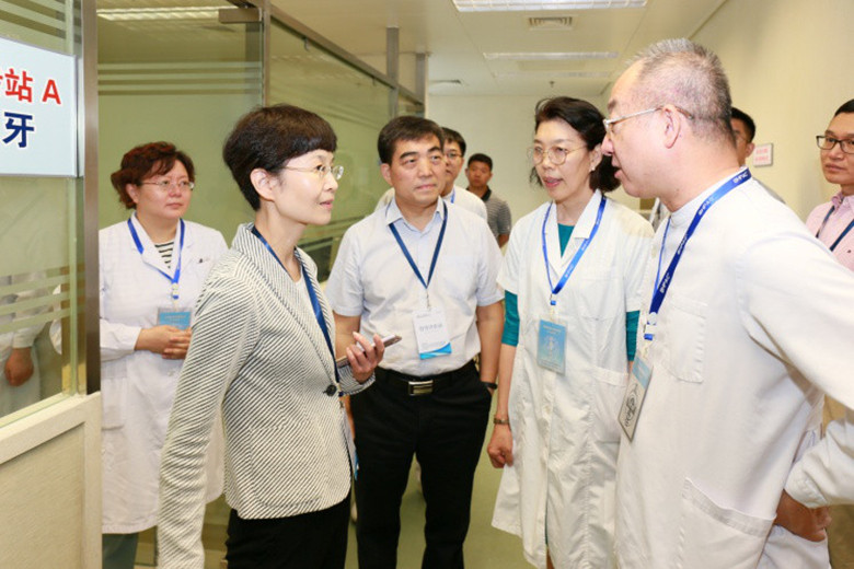 1-国家卫健委医政医管局郭燕红副局长巡考_副本_副本.jpg 1-国家卫健委医政医管局郭燕红副局长巡考_副本_副本.jpg